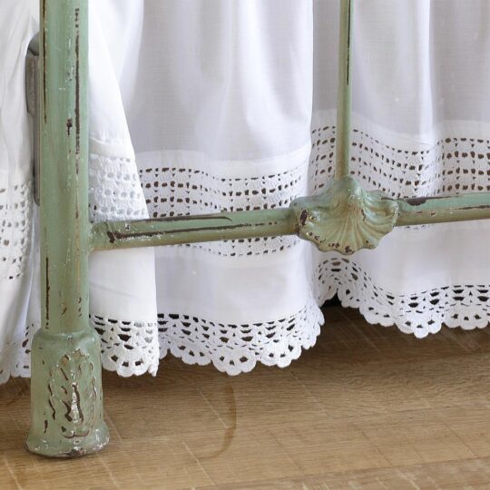 Trousseau Bedskirt